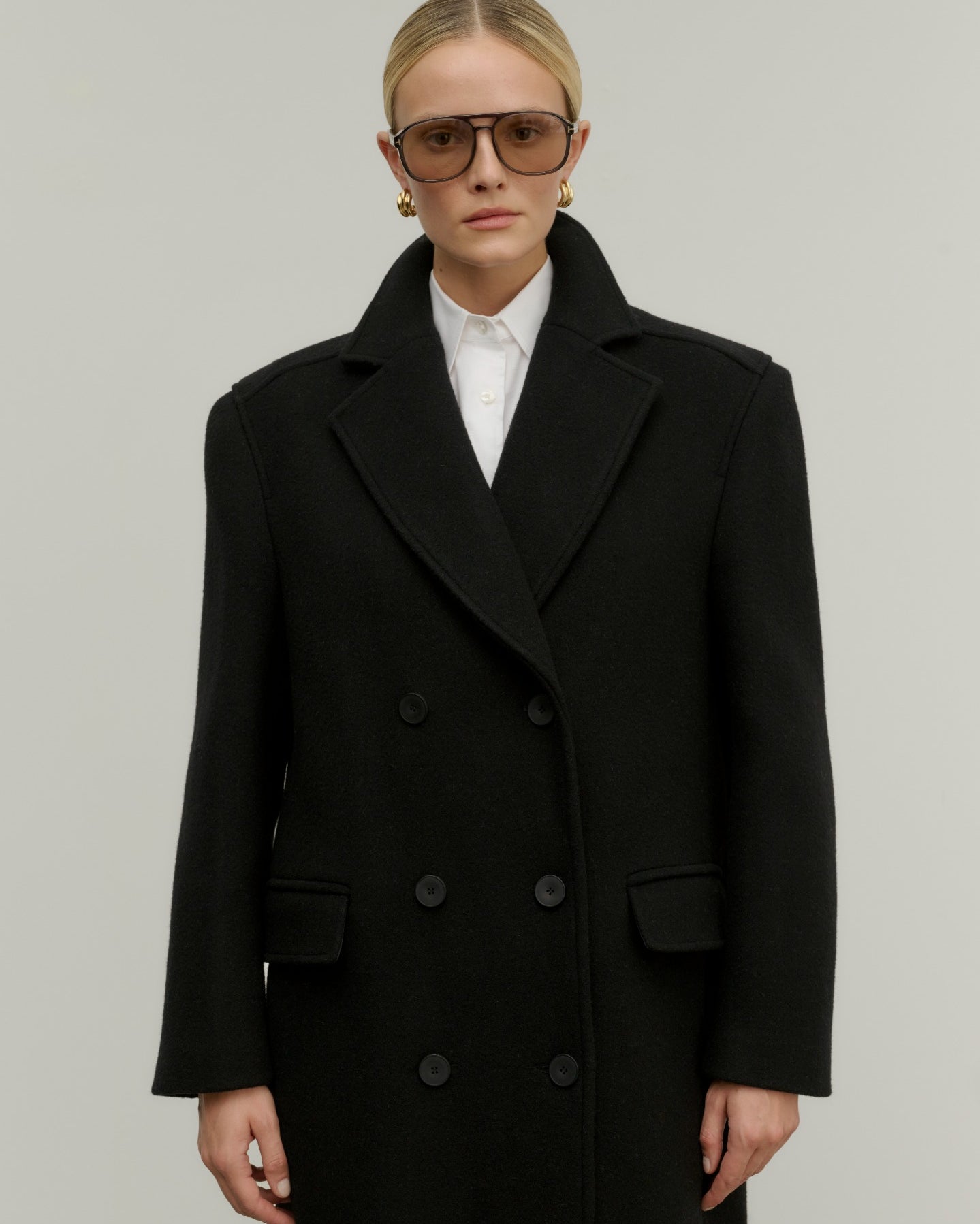 METROPOLITAN BLACK