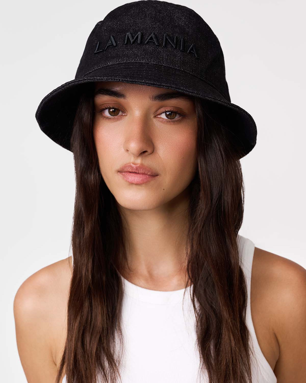BUCKET REEF BLACK