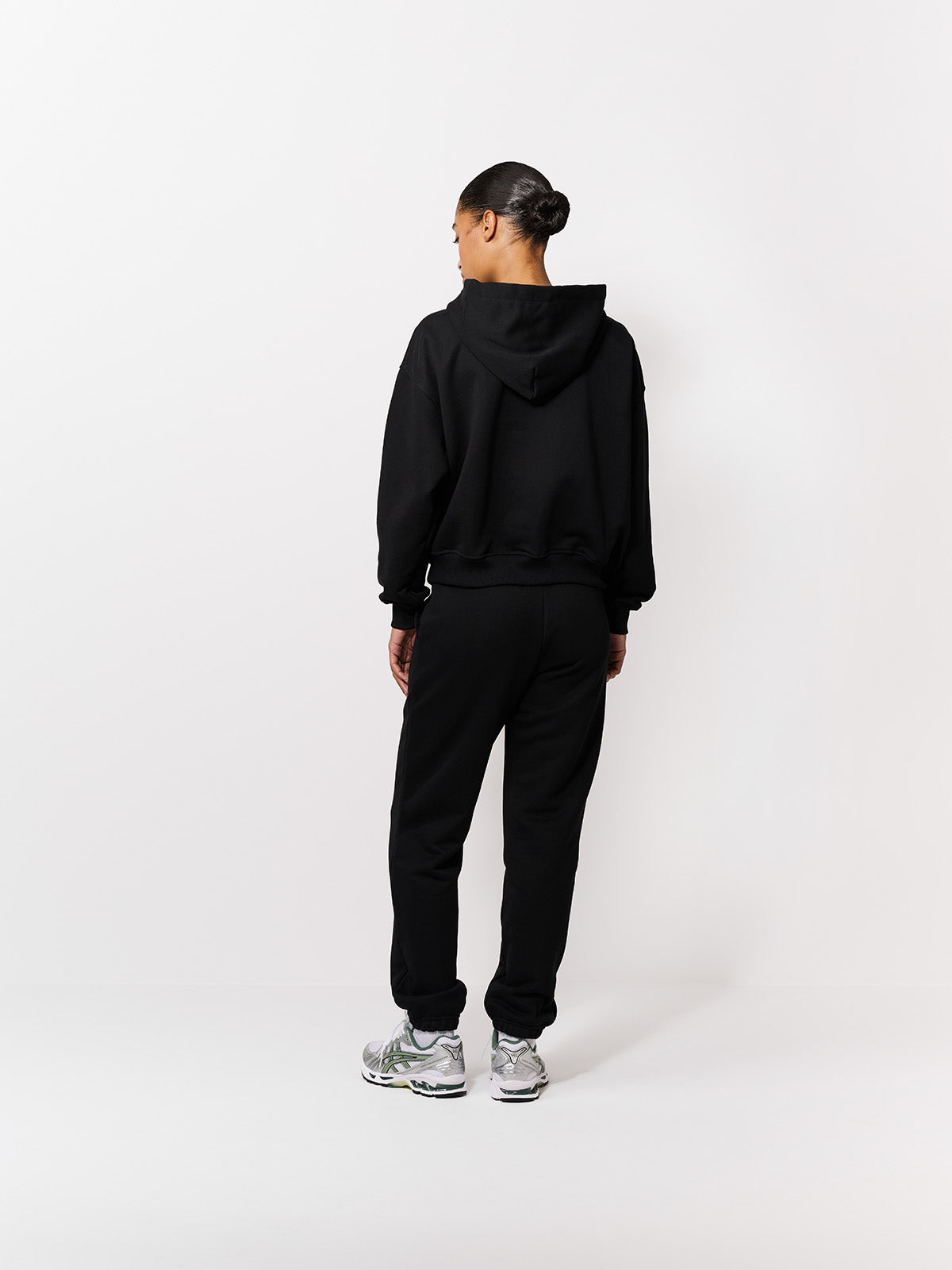 BLUZA Z KAPTUREM BROOK BLACK