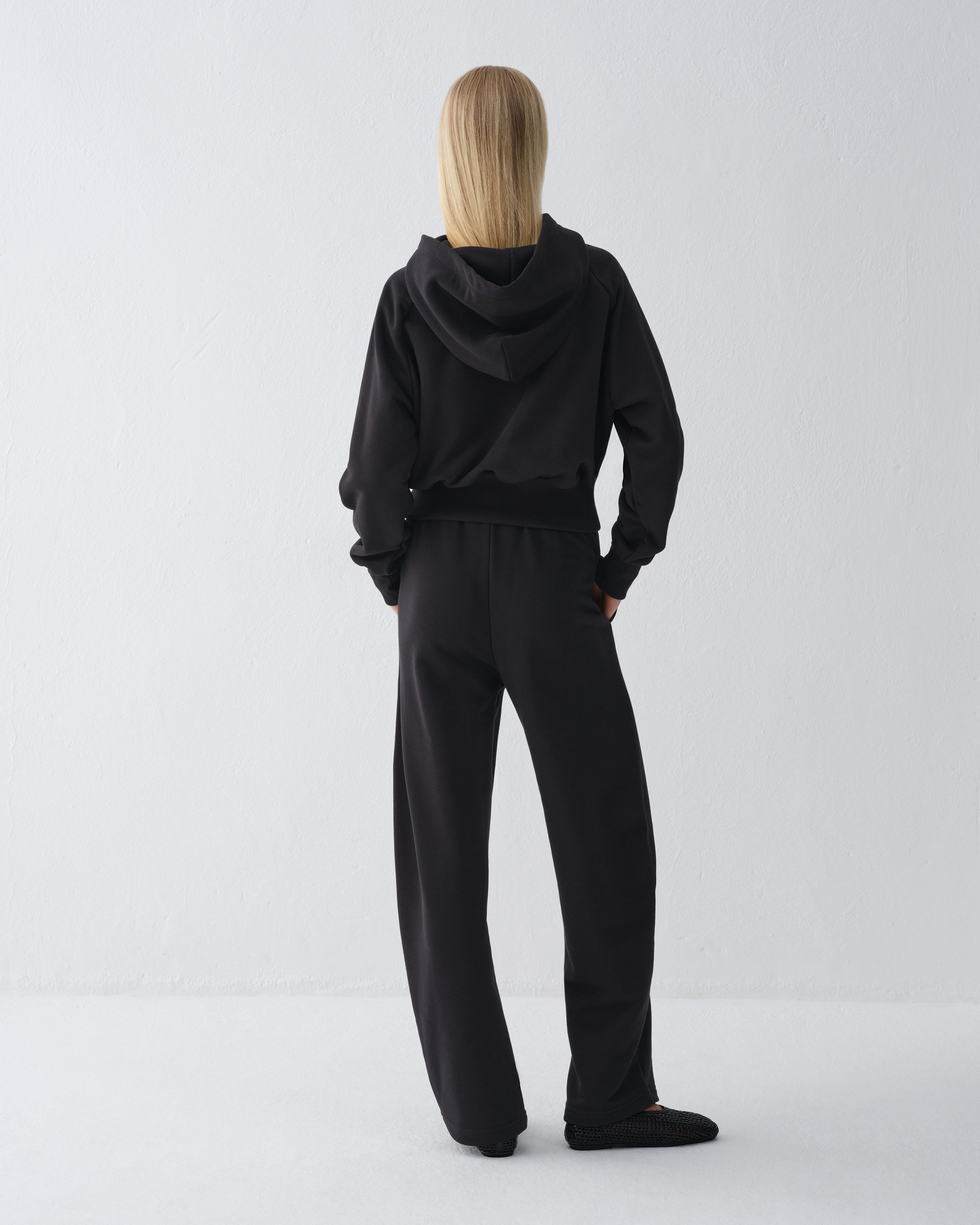 BLUZA Z KAPTUREM SAMI BLACK