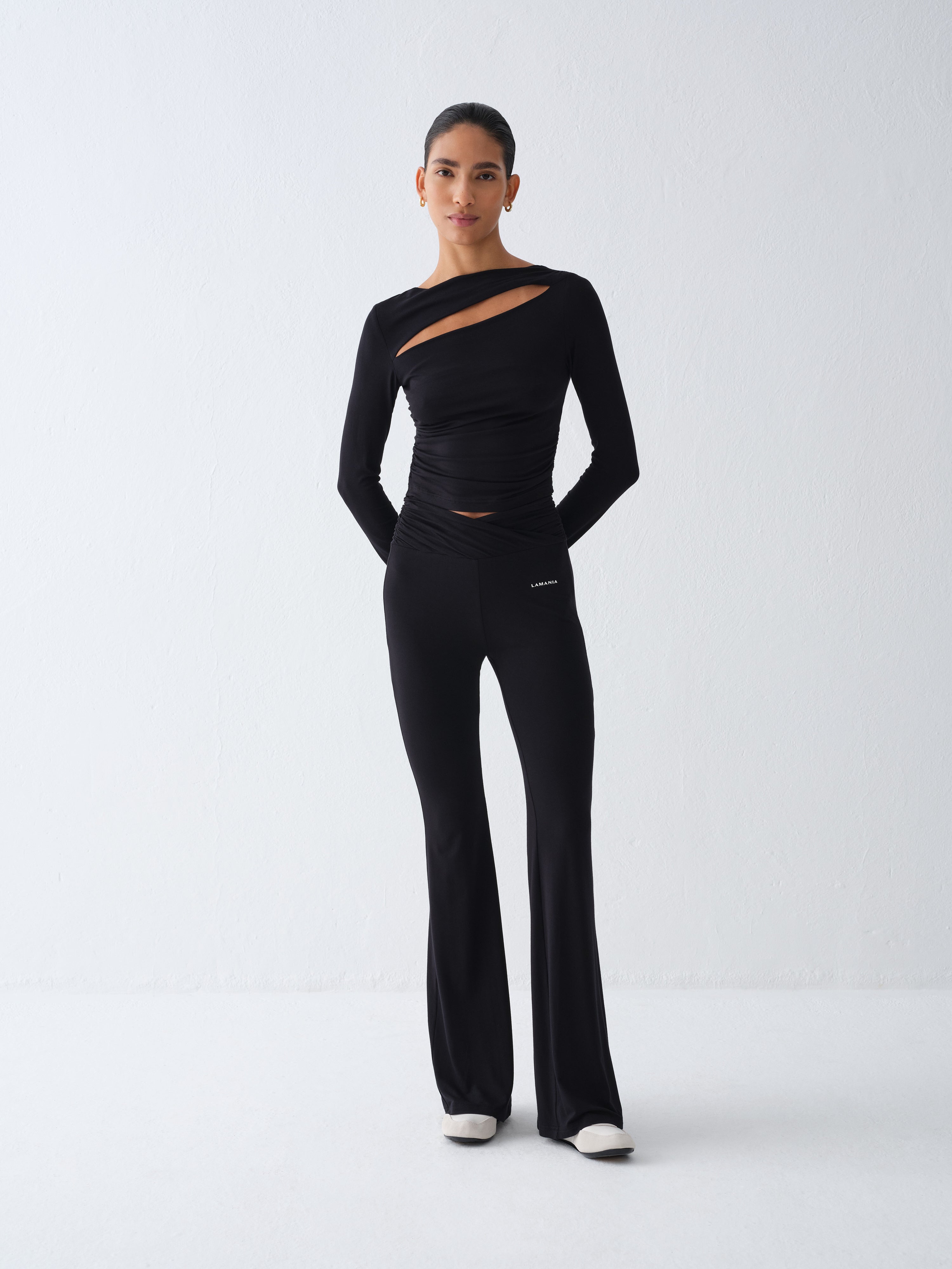 TOP VEYA BLACK
