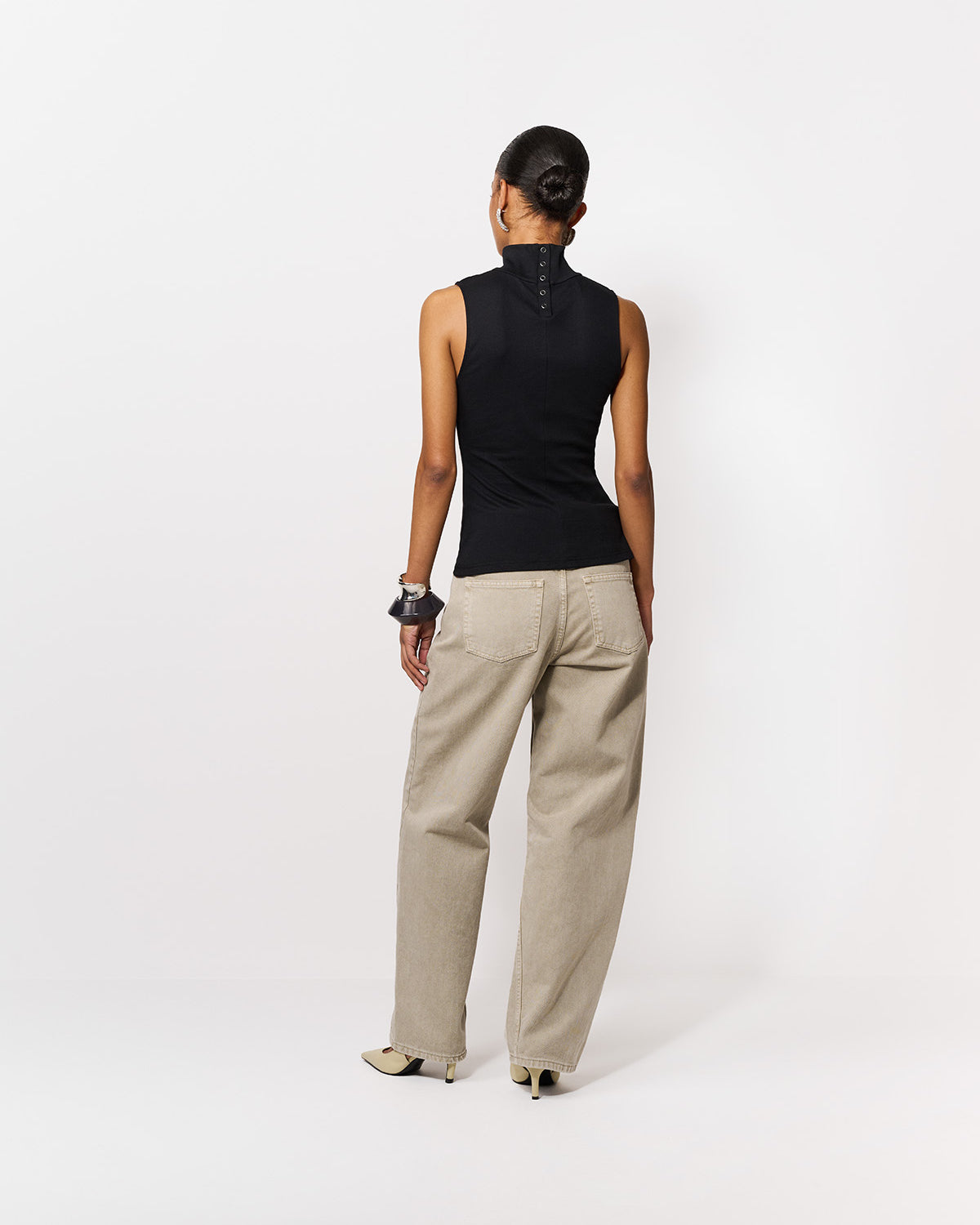 TOP ELYSIA BLACK
