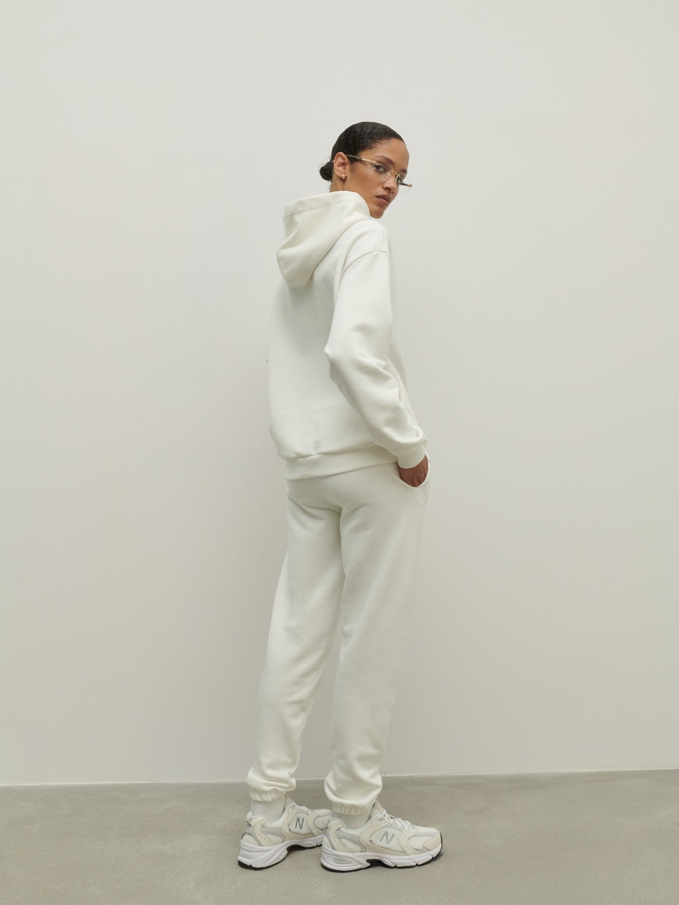 BLUZA Z KAPTUREM EVERY CREAM