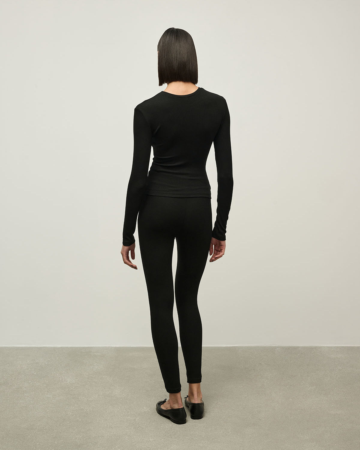 LONGSLEEVE GIN BLACK