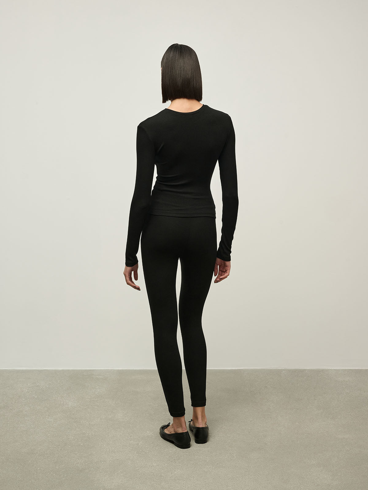 LONGSLEEVE GIN BLACK