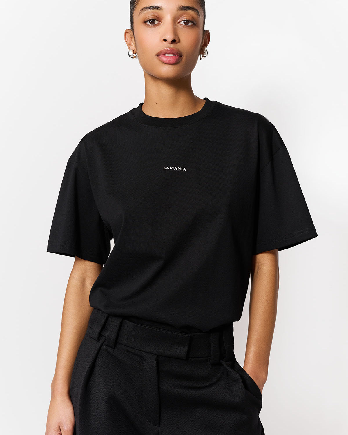 T-SHIRT RIHO BLACK