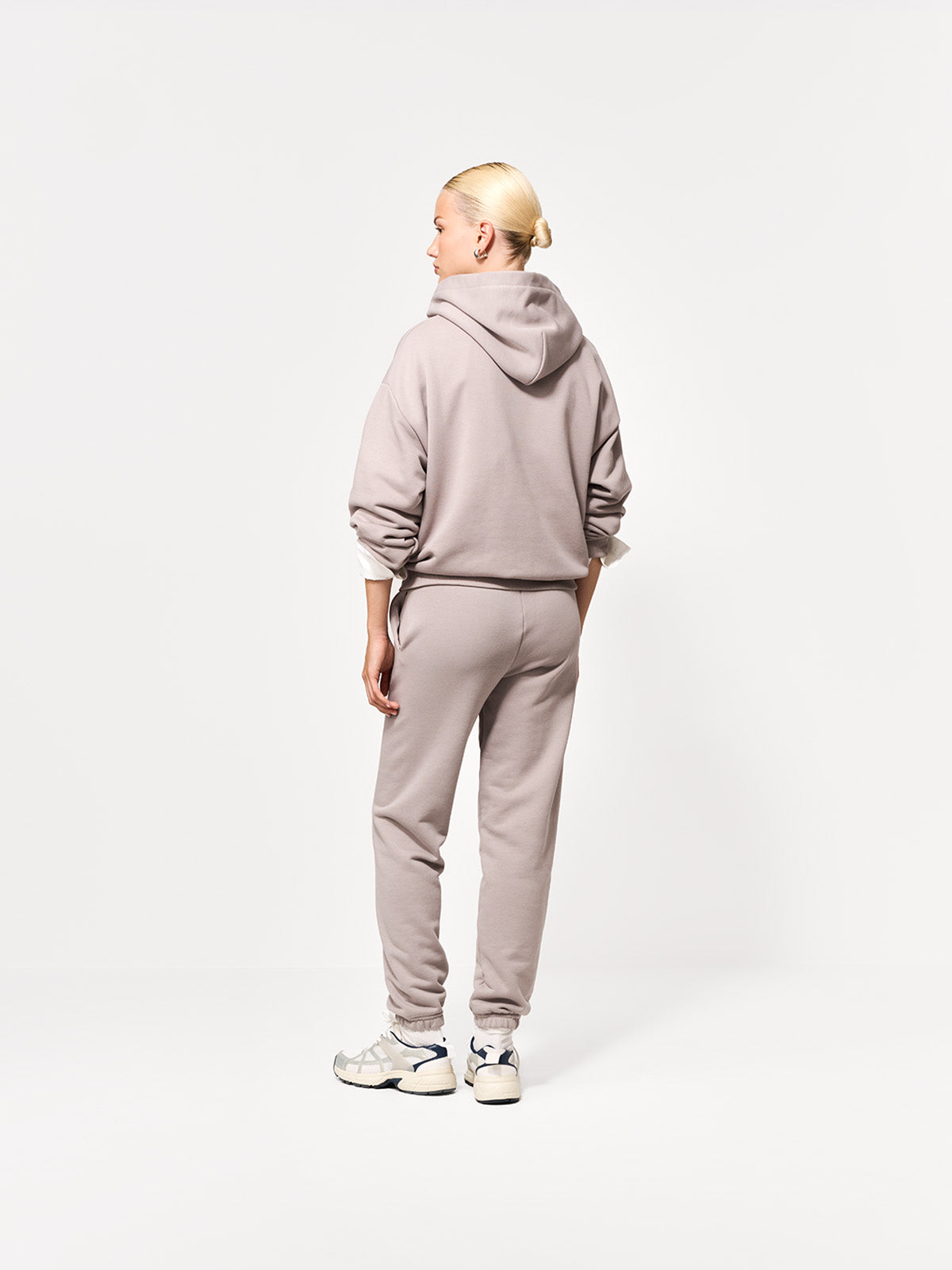 TWIN GREY